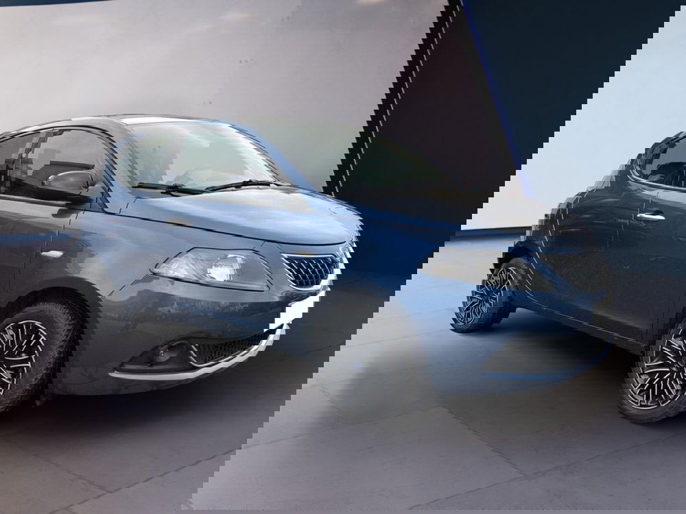 Lancia Ypsilon usata a Torino (3)