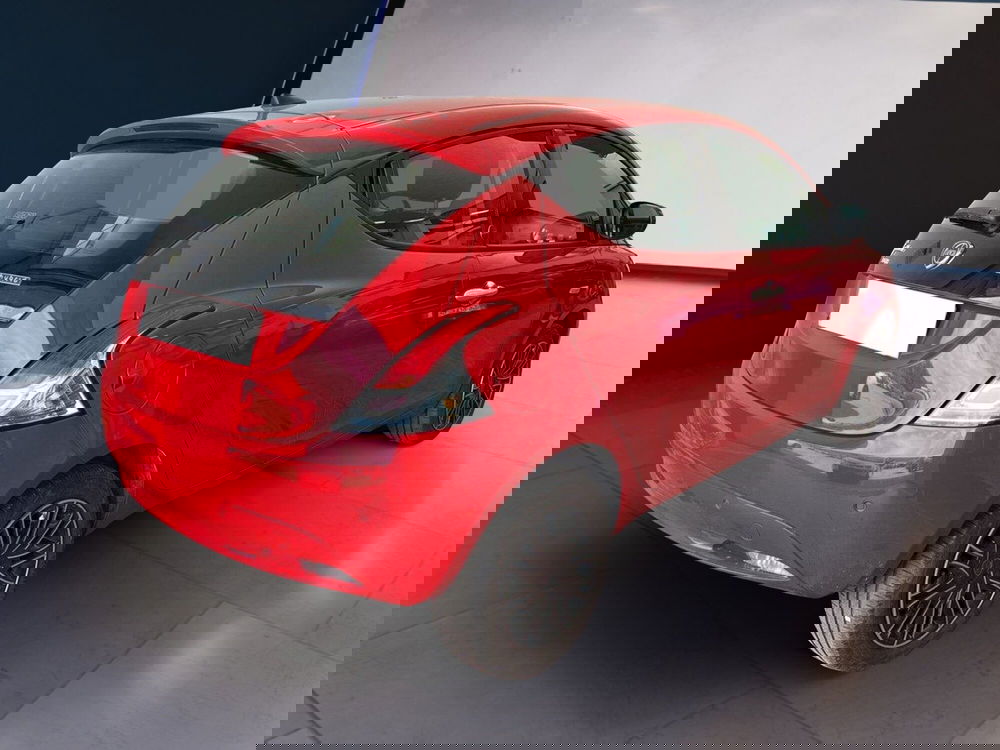 Lancia Ypsilon usata a Torino (4)