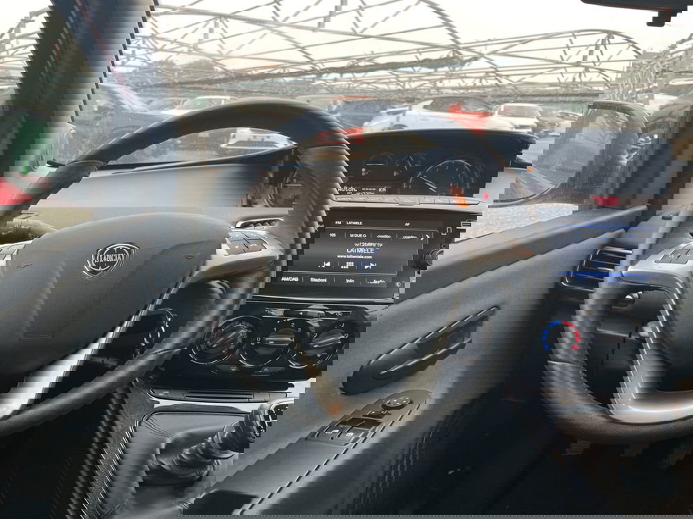 Lancia Ypsilon usata a Torino (11)