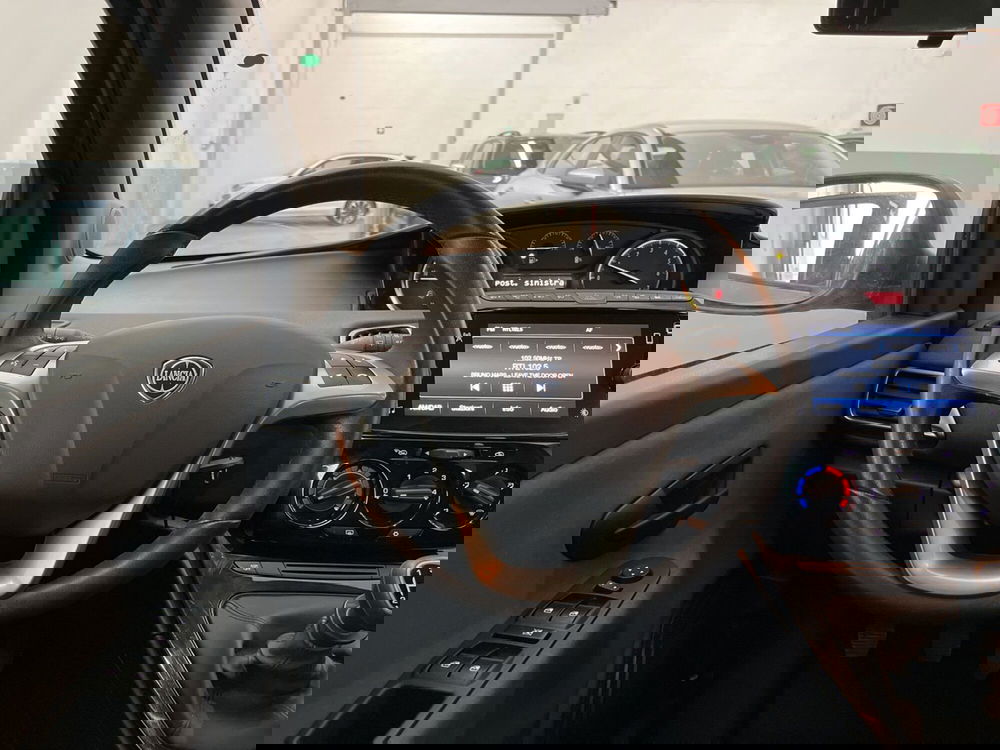 Lancia Ypsilon usata a Torino (12)