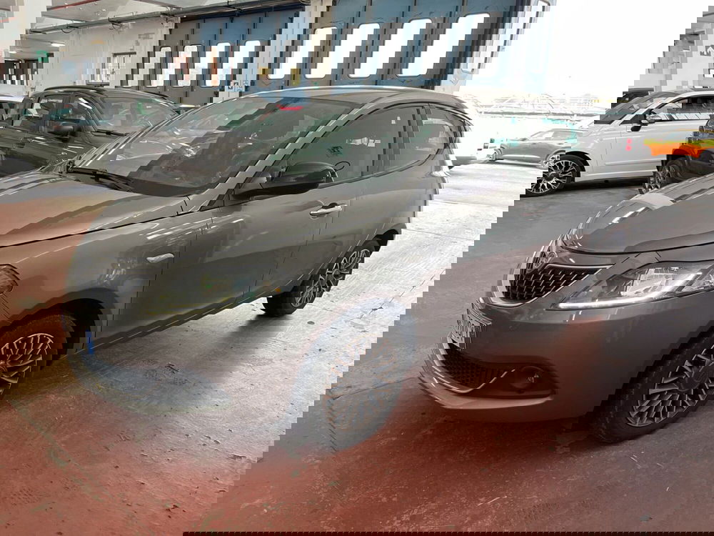 Lancia Ypsilon usata a Torino (2)