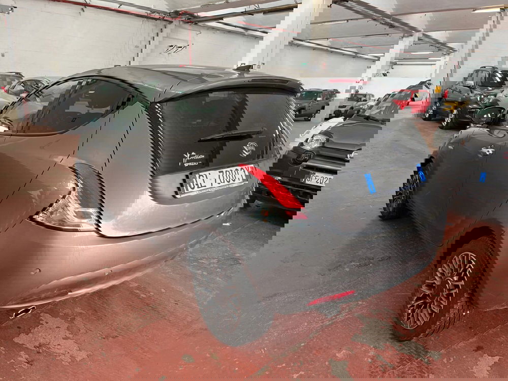 Lancia Ypsilon usata a Torino (6)