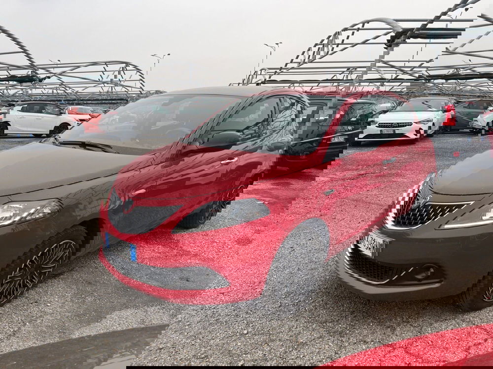 Lancia Ypsilon usata a Torino (2)