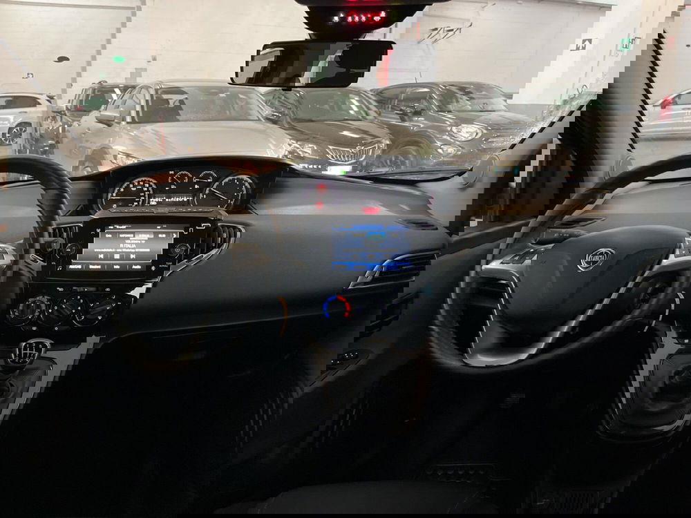 Lancia Ypsilon usata a Torino (11)