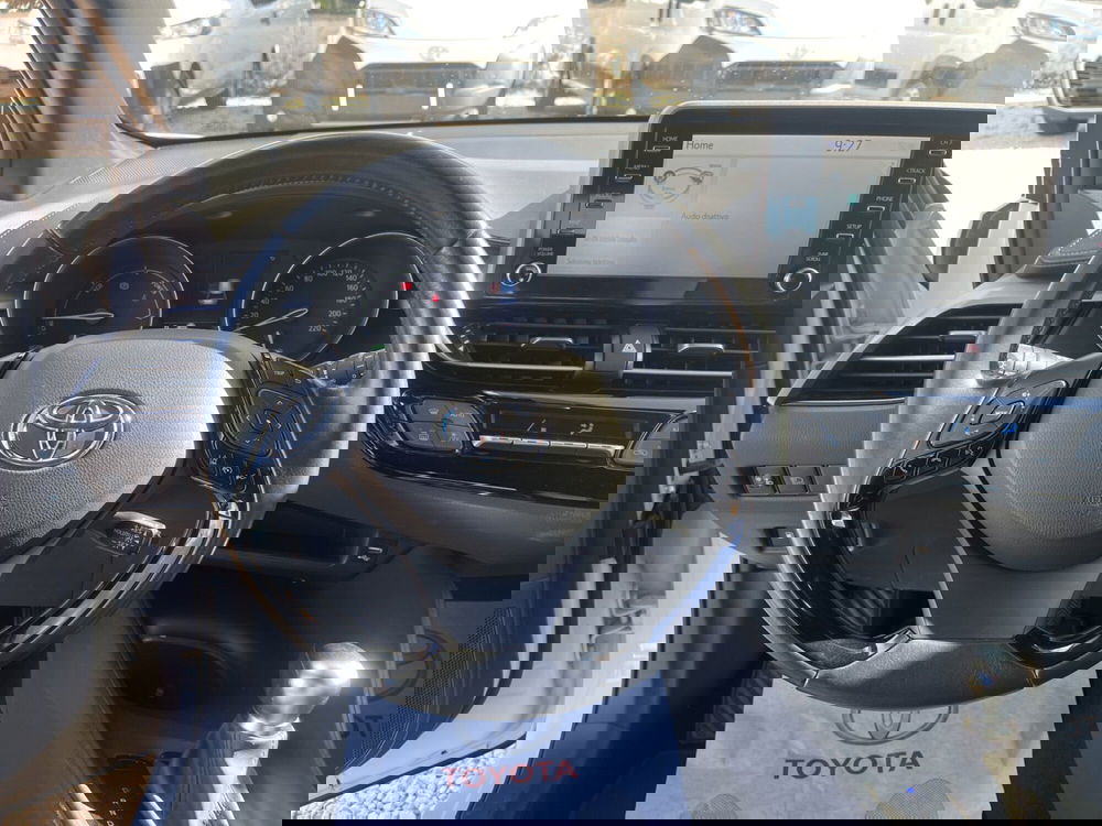Toyota Toyota C-HR usata a Ragusa (11)