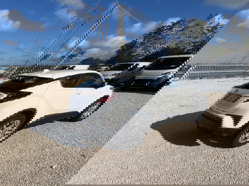 Toyota Toyota C-HR usata a Ragusa (4)