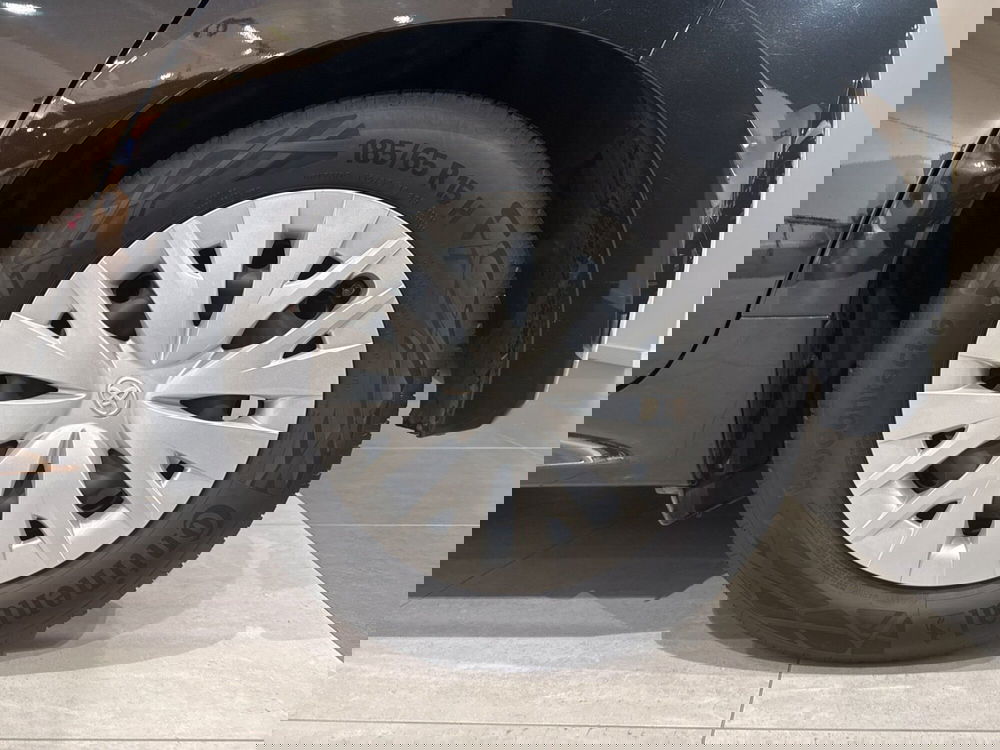Toyota Yaris nuova a Nuoro (13)
