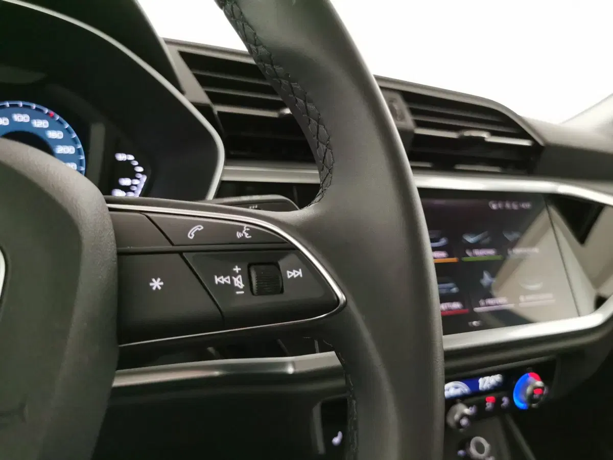 Audi Q3 Sportback usata a Chieti (11)