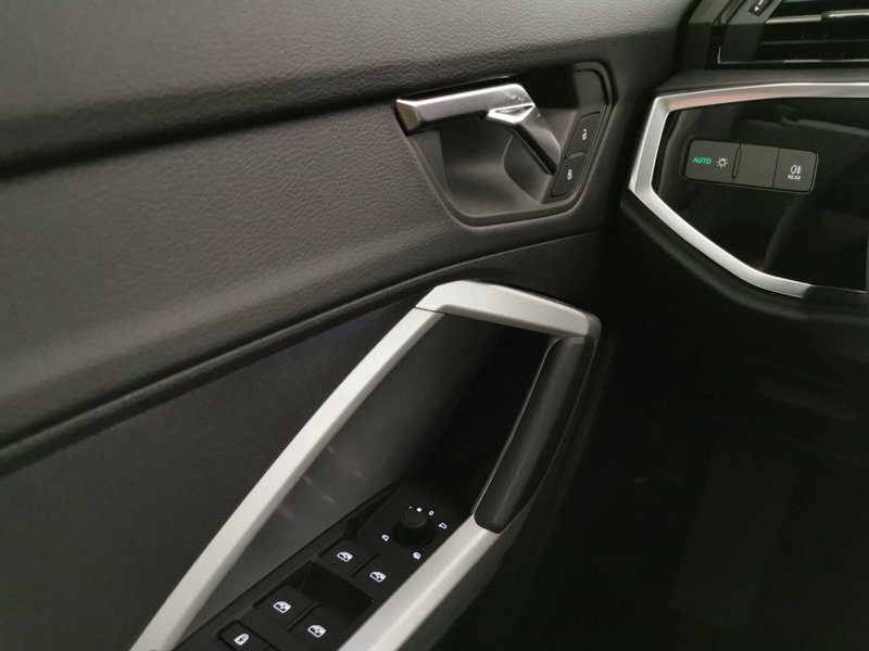 Audi Q3 Sportback usata a Chieti (13)