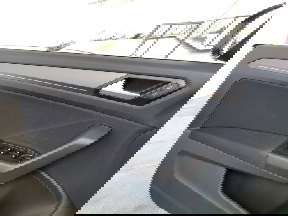 Volkswagen T-Roc Cabrio usata a Chieti (17)