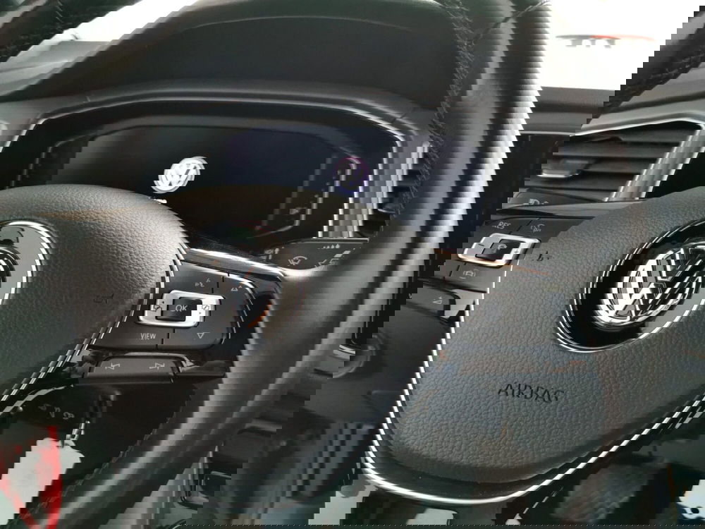 Volkswagen T-Roc Cabrio usata a Chieti (7)