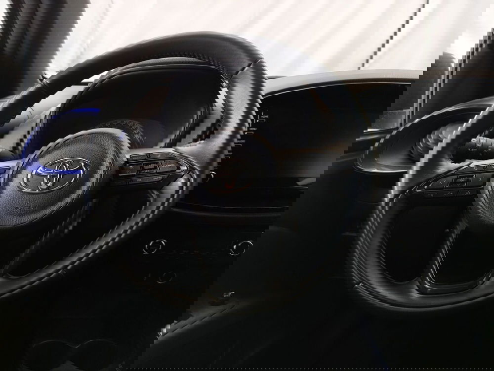 Toyota Aygo X usata a Roma (11)