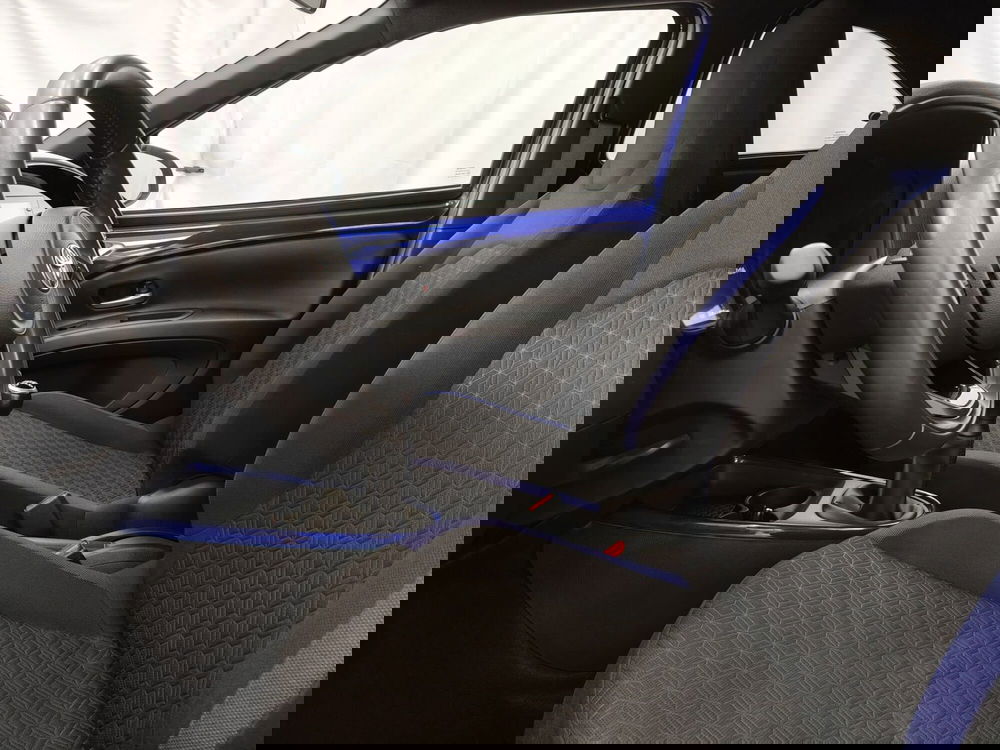 Toyota Aygo X usata a Roma (14)