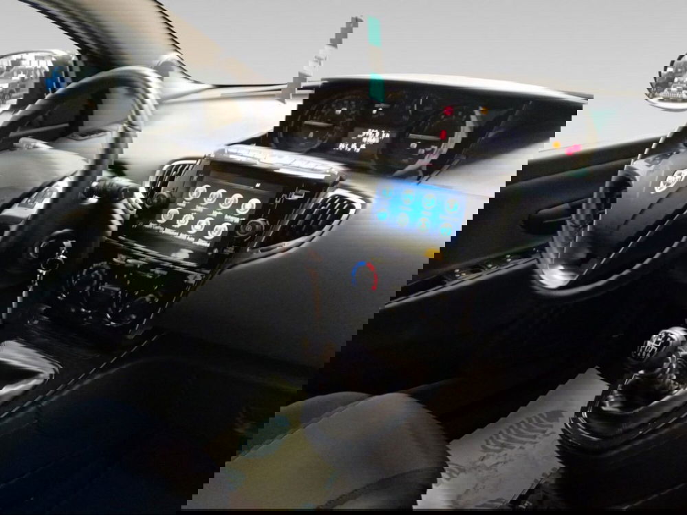 Lancia Ypsilon usata a Siena (12)