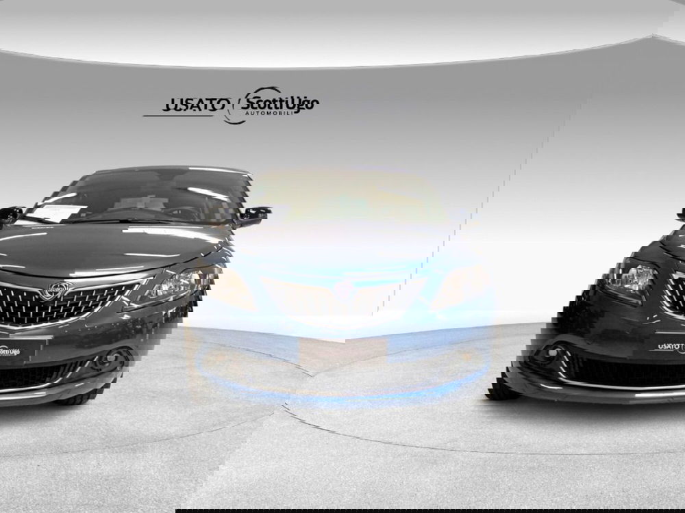 Lancia Ypsilon usata a Siena (3)