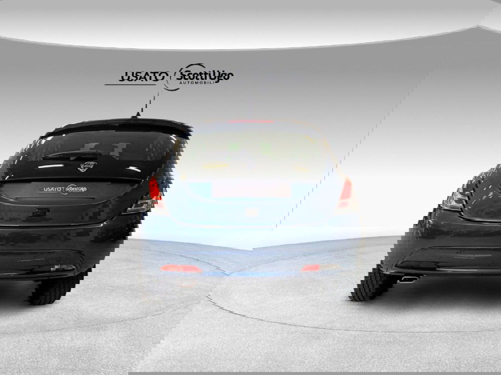 Lancia Ypsilon usata a Siena (7)