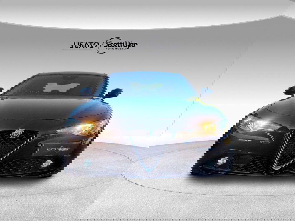 Alfa Romeo Giulia usata a Siena (2)