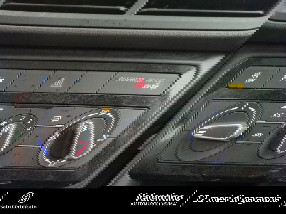 Volkswagen T-Cross usata a Roma (12)