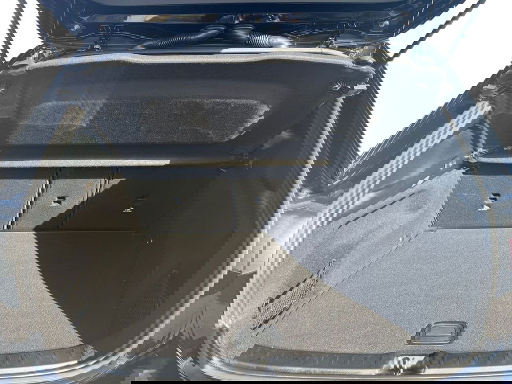 Mercedes-Benz GLA SUV usata a Bari (8)