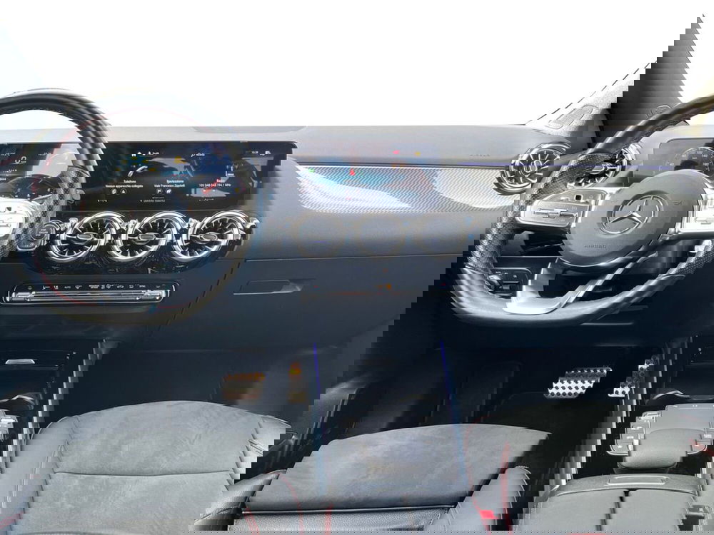 Mercedes-Benz GLA SUV usata a Bari (9)