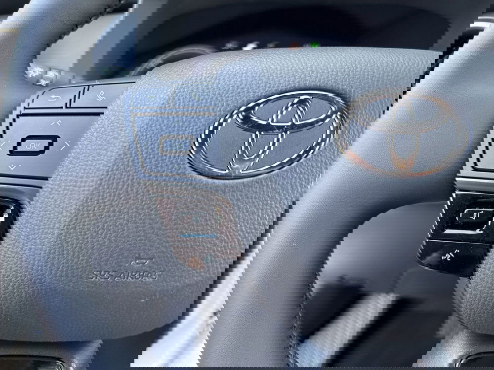 Toyota Toyota C-HR nuova a Ferrara (19)