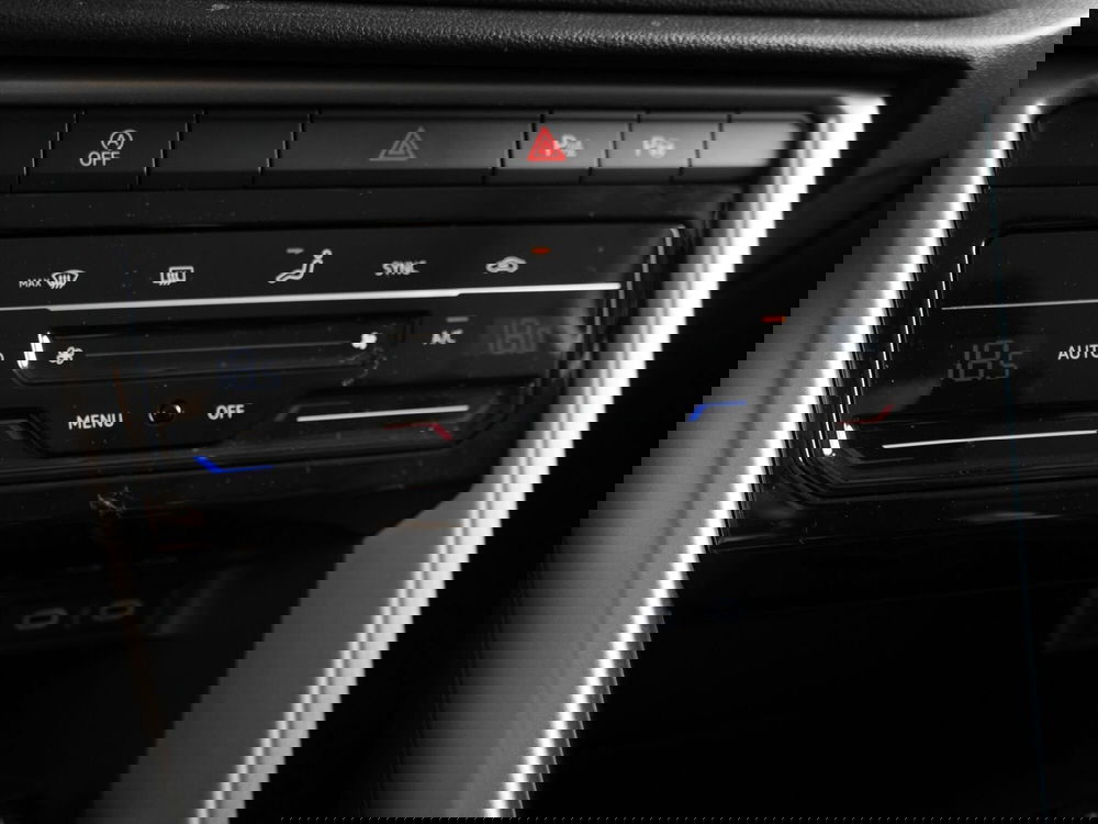 Volkswagen T-Roc usata a Padova (13)