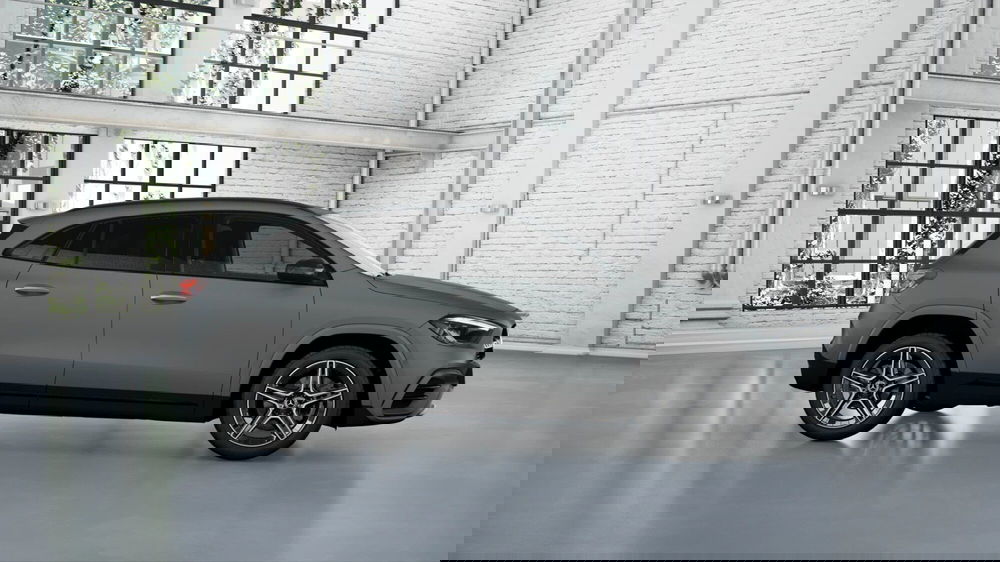 Mercedes-Benz GLA SUV nuova a Pescara (4)