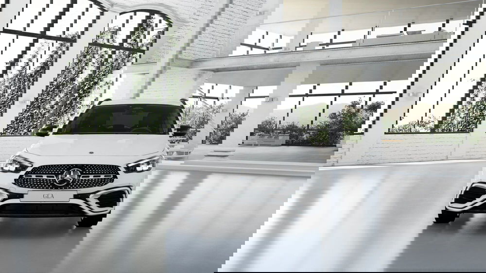 Mercedes-Benz GLA SUV nuova a Pescara (2)