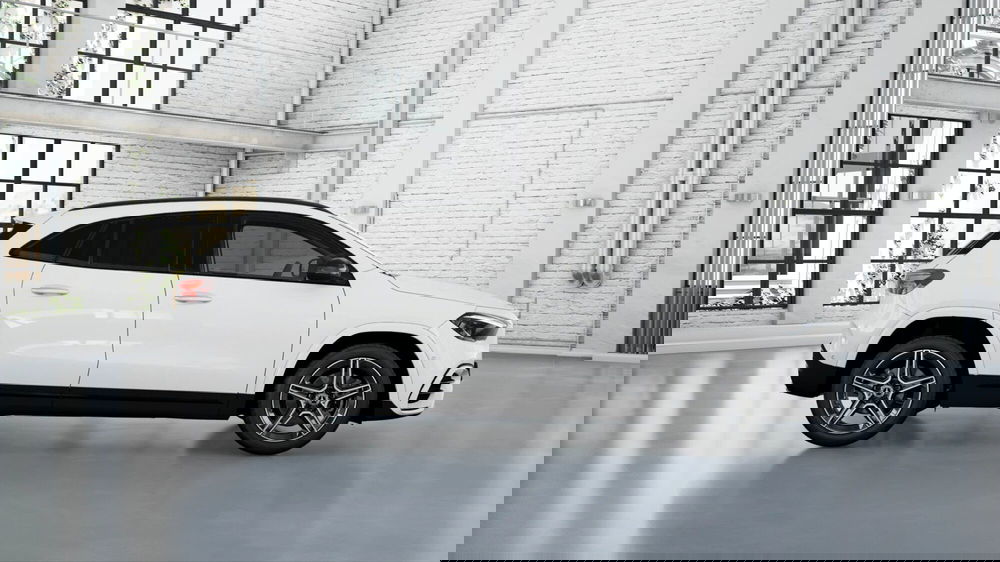 Mercedes-Benz GLA SUV nuova a Pescara (4)