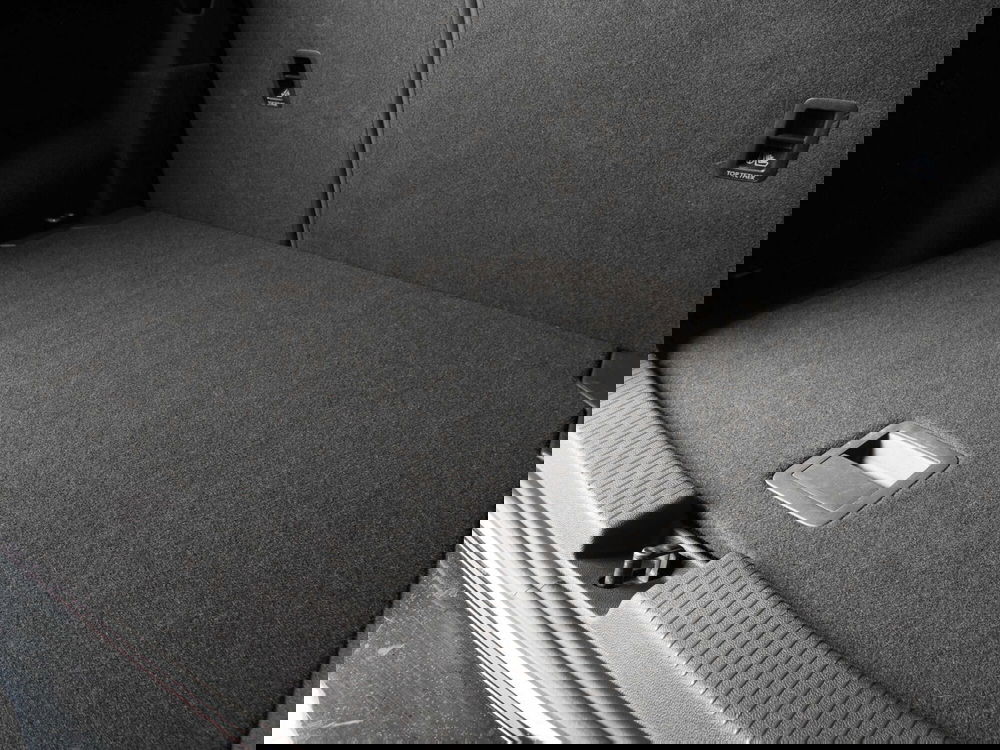 Volkswagen T-Cross usata a Padova (9)