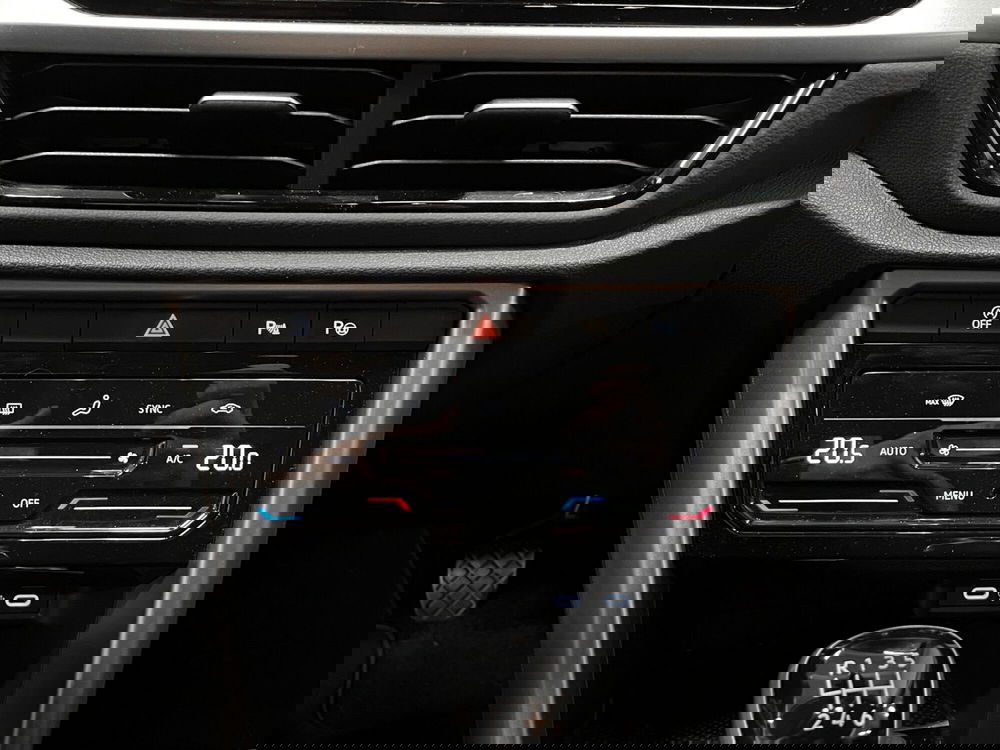 Volkswagen T-Roc nuova a Padova (12)