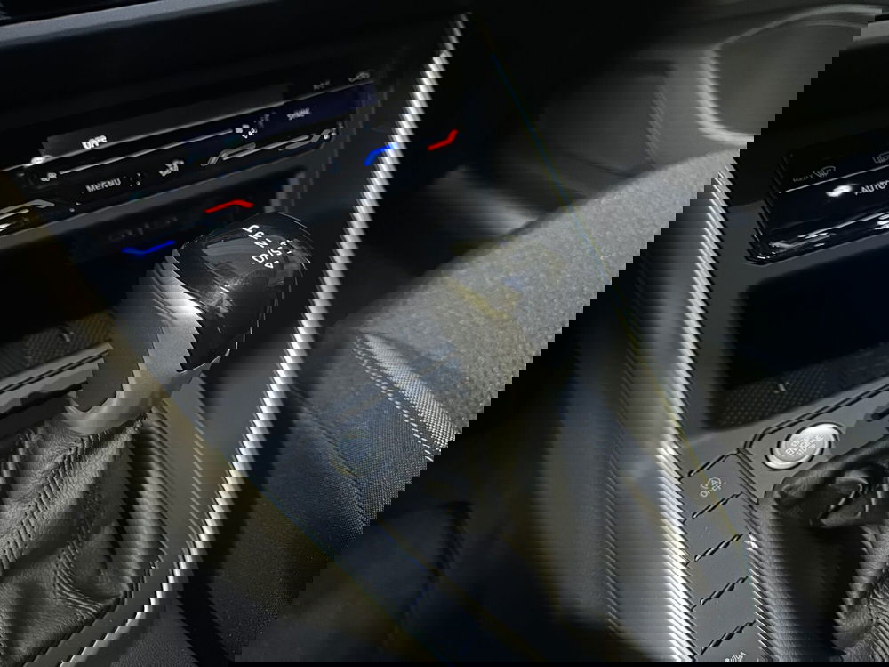 Volkswagen Taigo nuova a Padova (12)