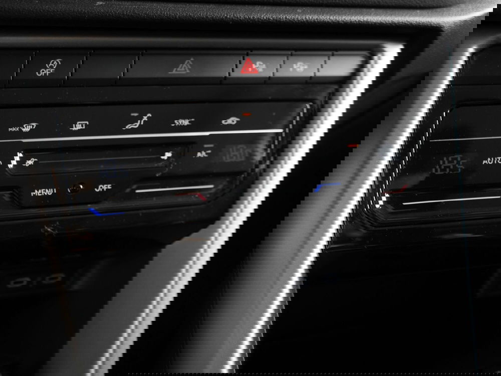 Volkswagen T-Roc usata a Padova (13)