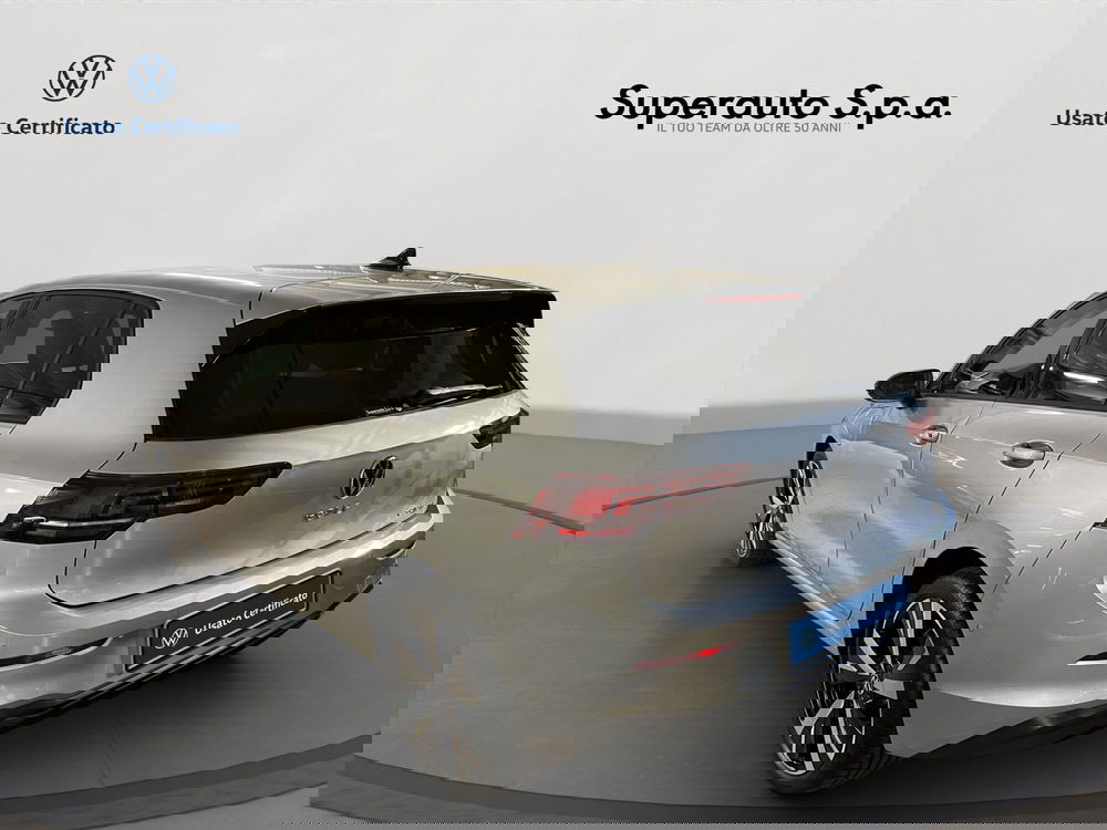 Volkswagen Golf nuova a Padova (4)