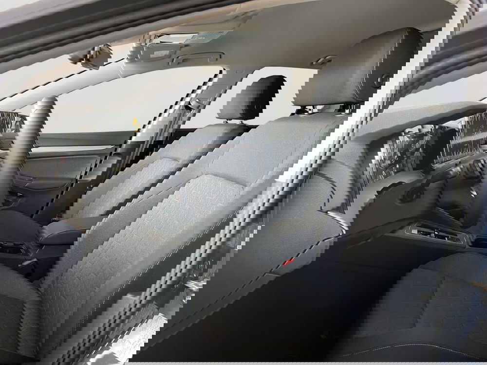 Volkswagen Golf nuova a Padova (5)