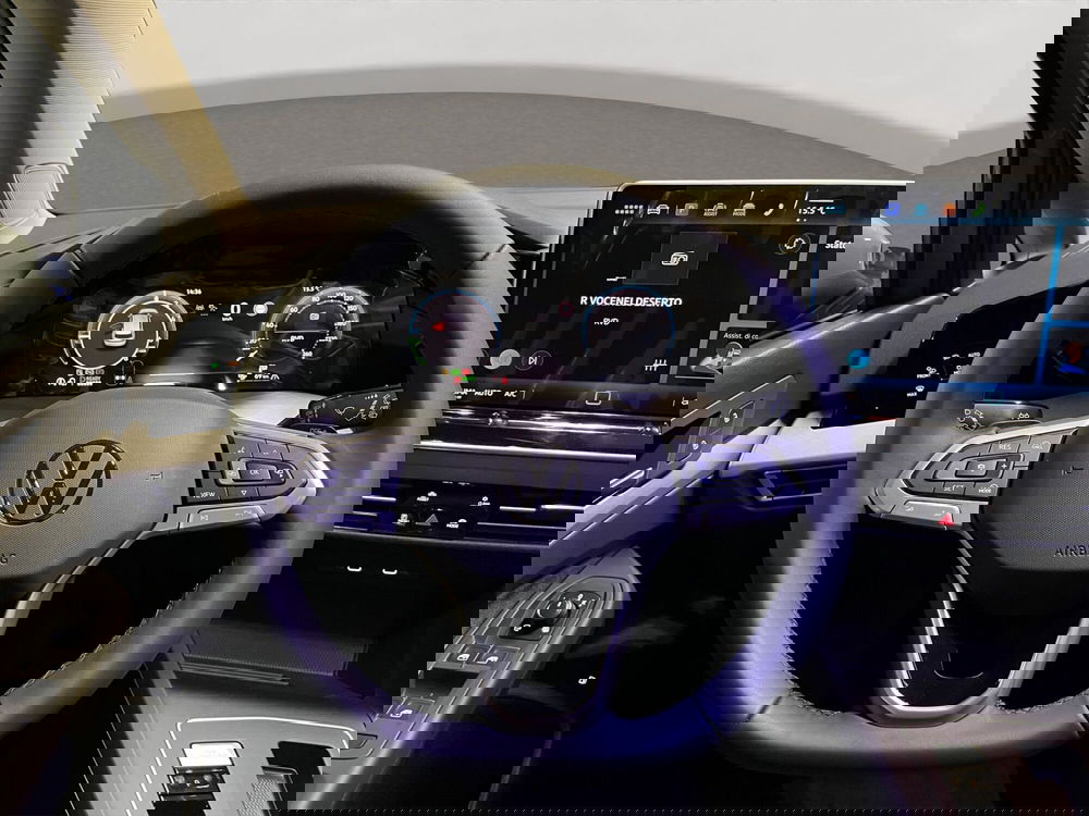 Volkswagen Golf nuova a Padova (8)