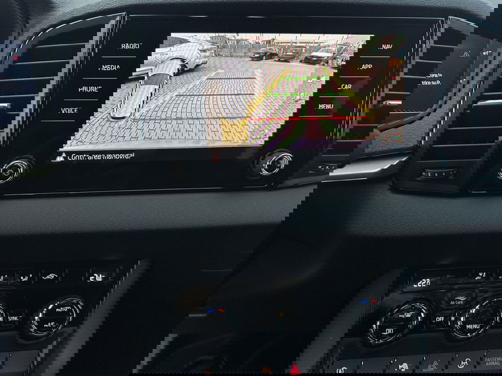 Skoda Karoq nuova a Padova (13)