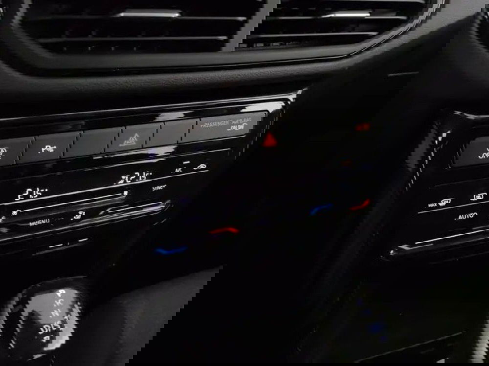 Volkswagen T-Cross usata a Padova (8)