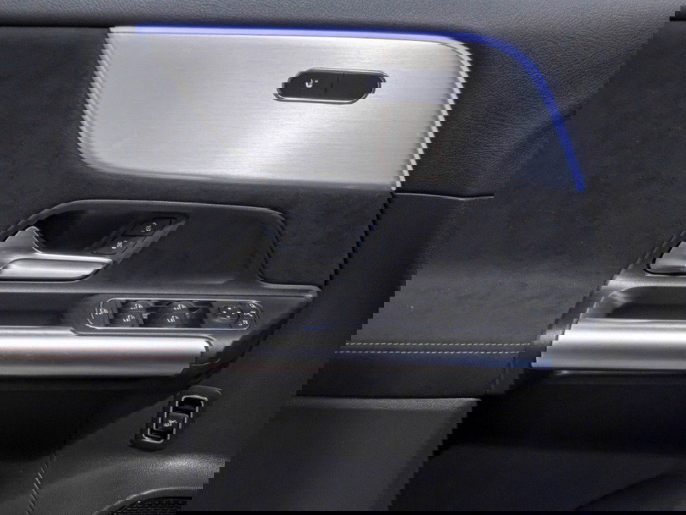 Mercedes-Benz GLA SUV nuova a Macerata (12)