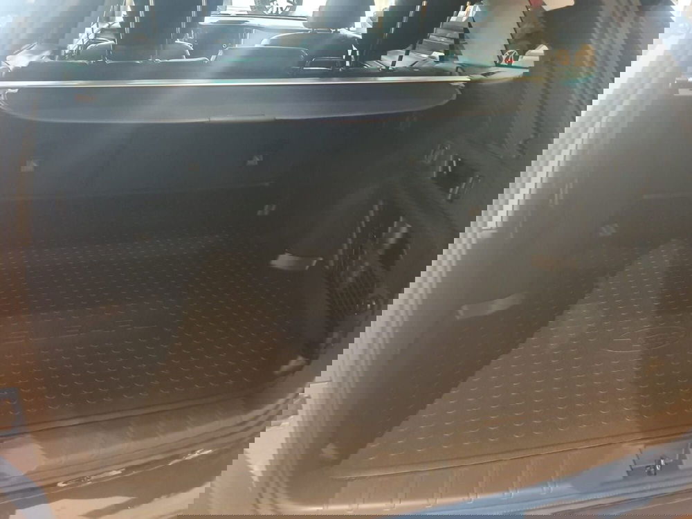 Subaru Outback usata a Como (18)