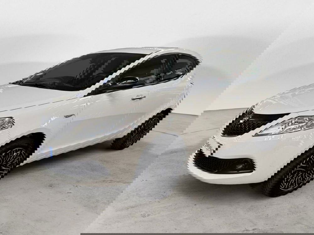 Lancia Ypsilon usata a Milano