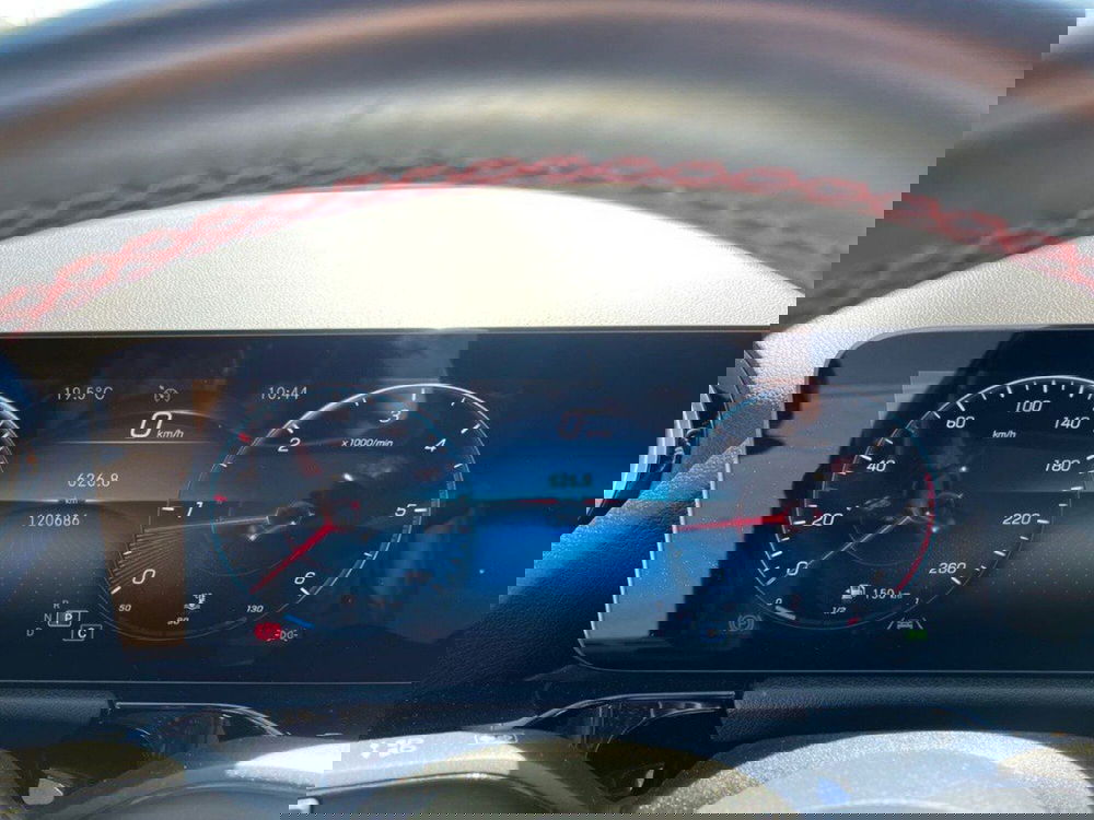 Mercedes-Benz GLA SUV usata a Macerata (9)