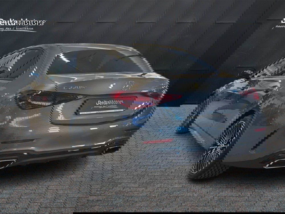 Mercedes-Benz Classe C nuova a Rimini (3)