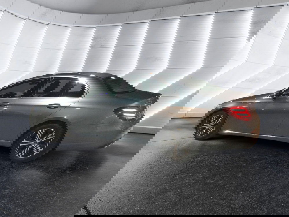 Mercedes-Benz Classe E usata a Caserta (8)