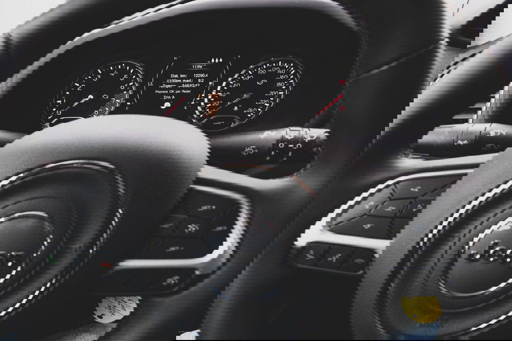 Jeep Renegade usata a Vercelli (16)