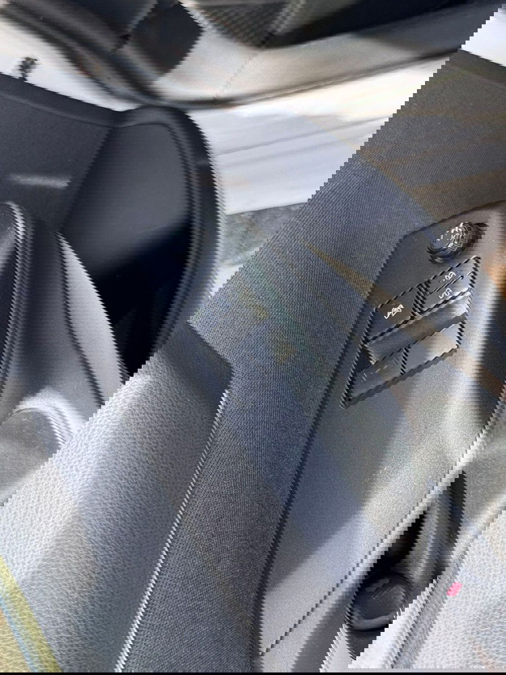 Toyota Yaris usata a Vercelli (8)