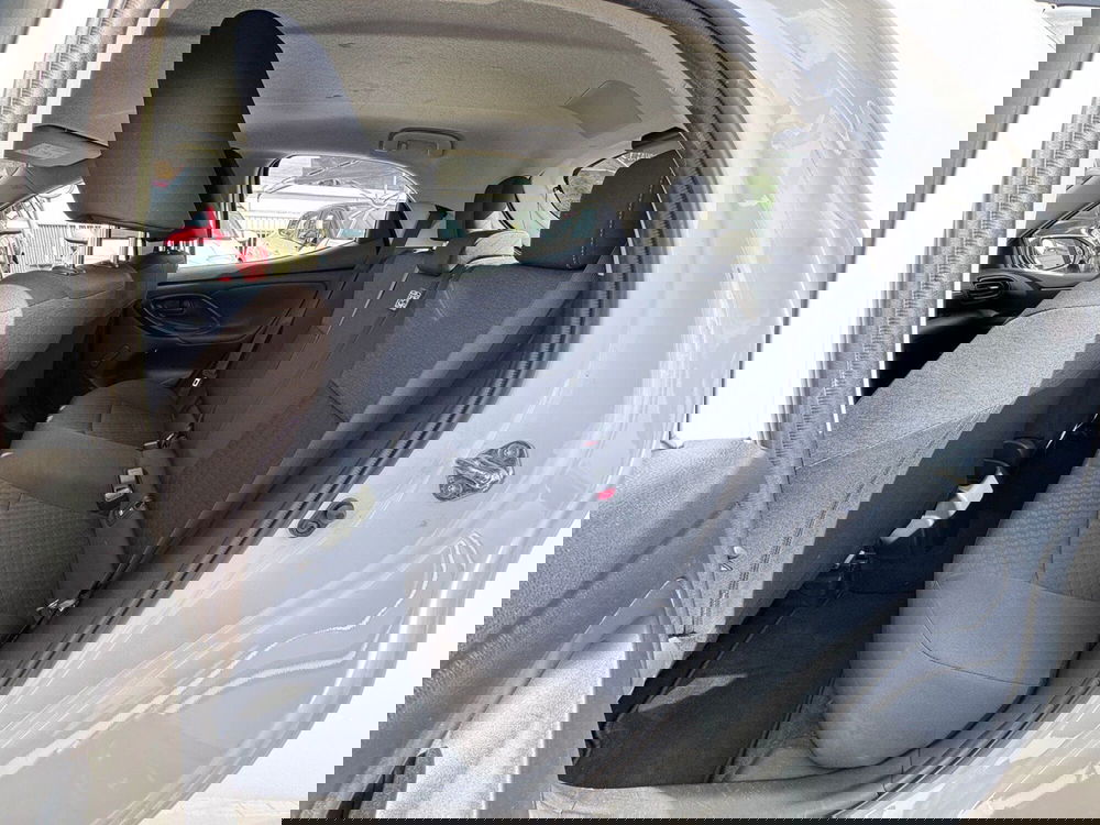 Toyota Yaris usata a Vercelli (9)