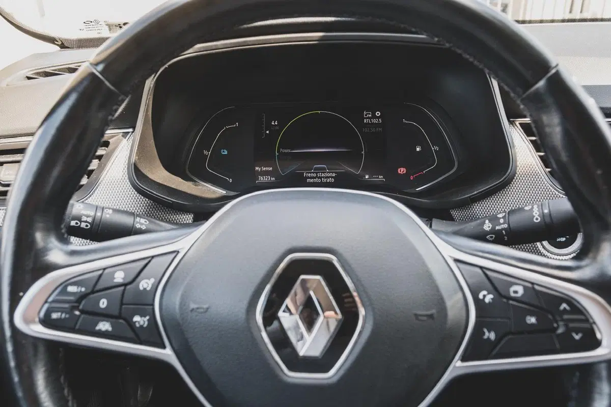 Renault Arkana usata a Vercelli (11)