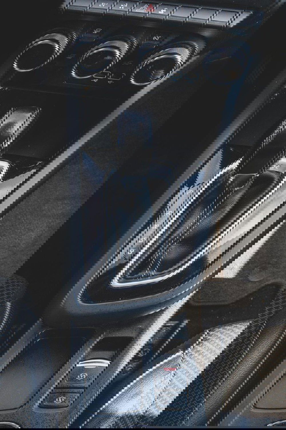 Renault Arkana usata a Vercelli (16)