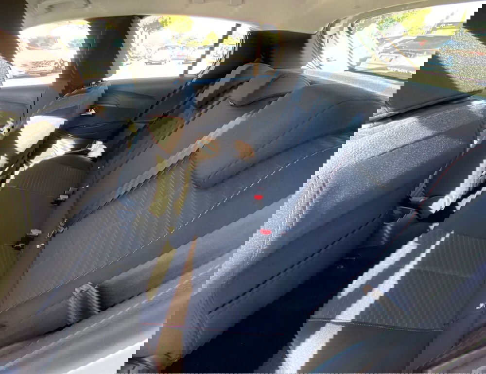 Peugeot 208 usata a Perugia (10)